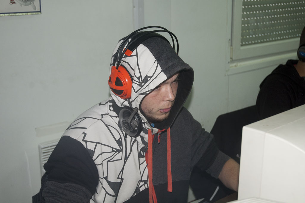 141026_csgo33_26